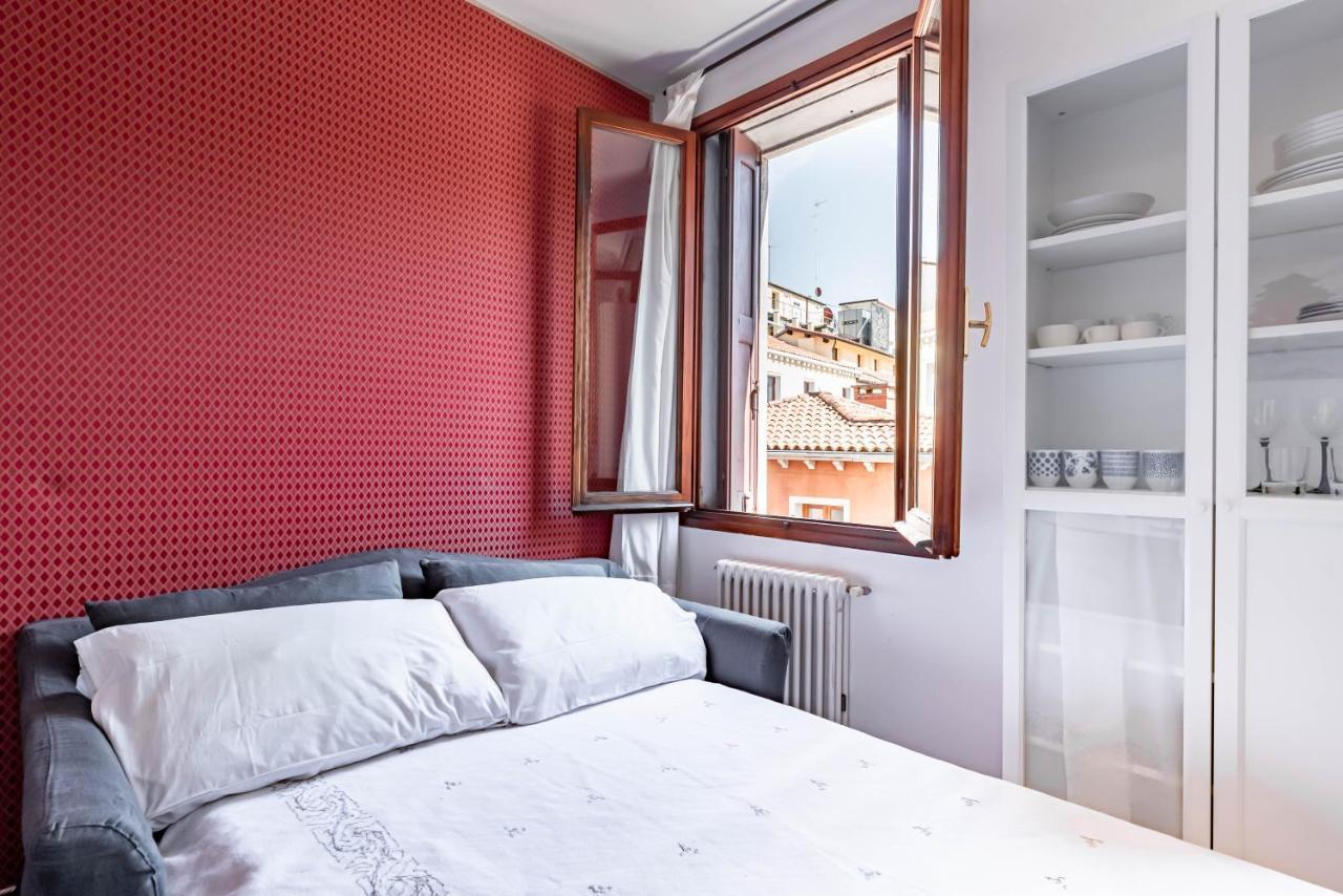 Venezia-San Marco View On Luxury Shopping Street Apartment ภายนอก รูปภาพ