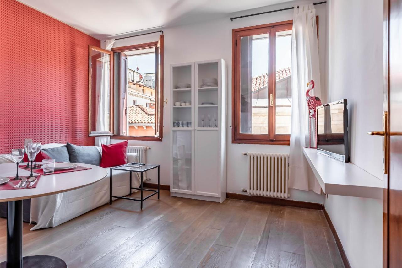 Venezia-San Marco View On Luxury Shopping Street Apartment ภายนอก รูปภาพ